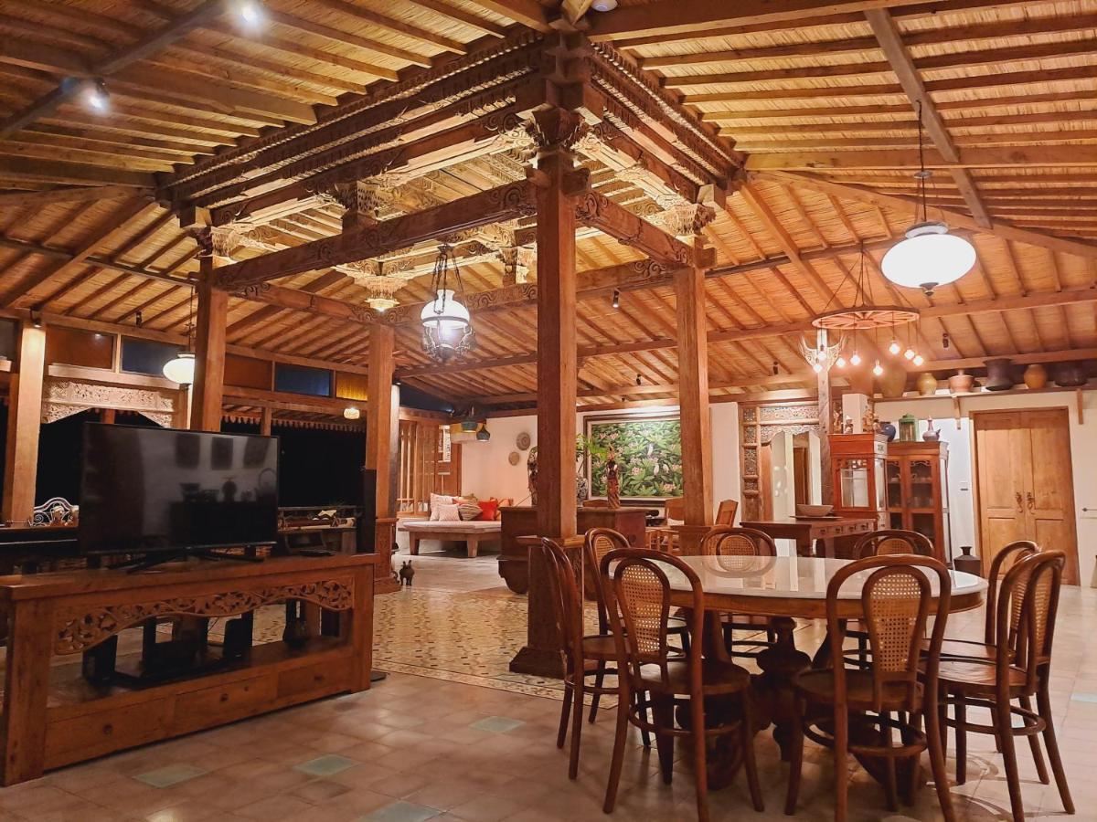 אובוד Ayu Dira Heritage House מראה חיצוני תמונה